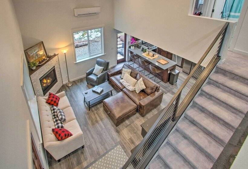 Modern Hideaway: Fire Pit, 5 Mi To Mt Rainier