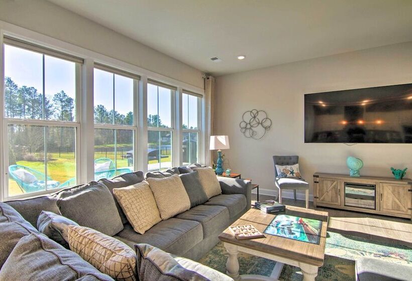 Modern Lewes Home W/ Deck, Grill + Pond View!