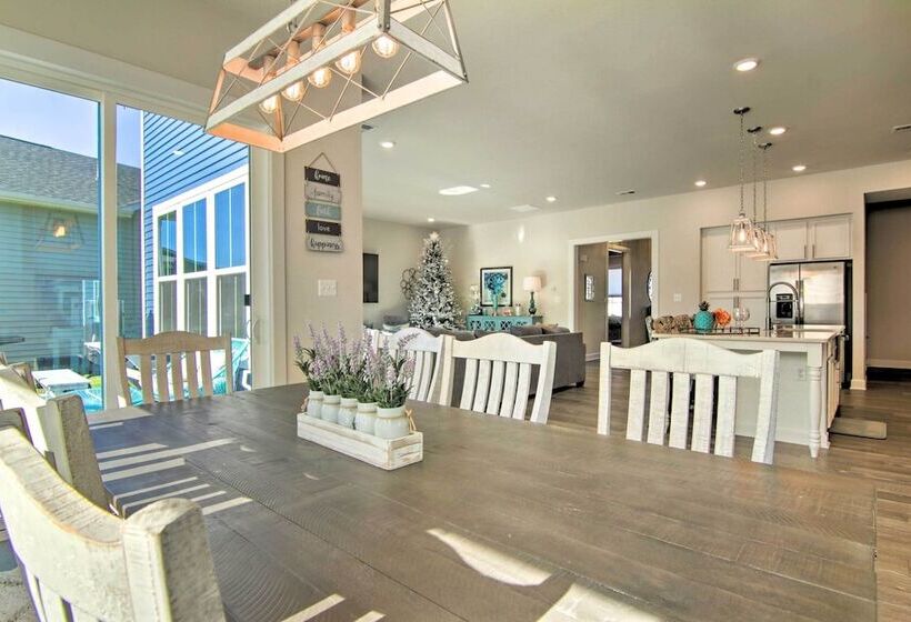 Modern Lewes Home W/ Deck, Grill + Pond View!