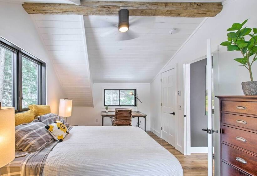 Modern Riverfront Home: 6 Mi To Big Sky Town!