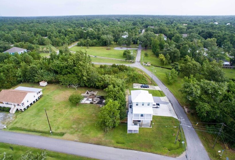 Modern Waveland Home W/ Deck   Walk To The Beach!