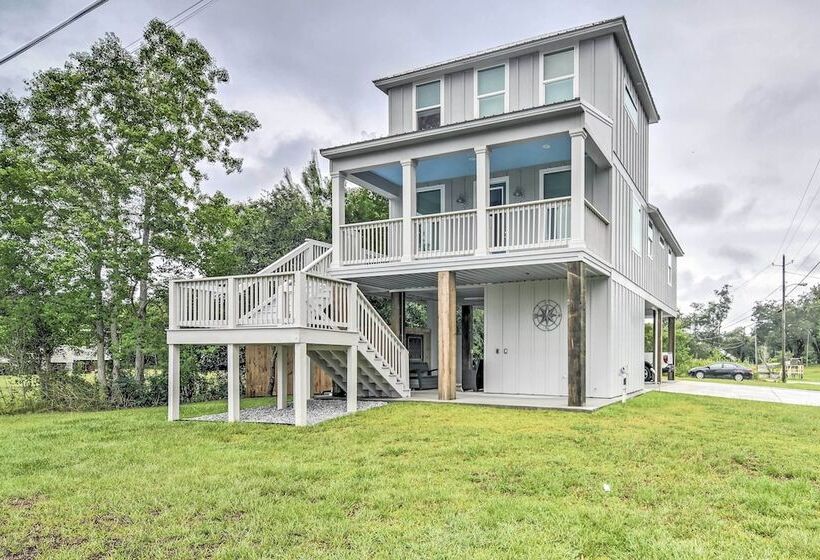 Modern Waveland Home W/ Deck   Walk To The Beach!