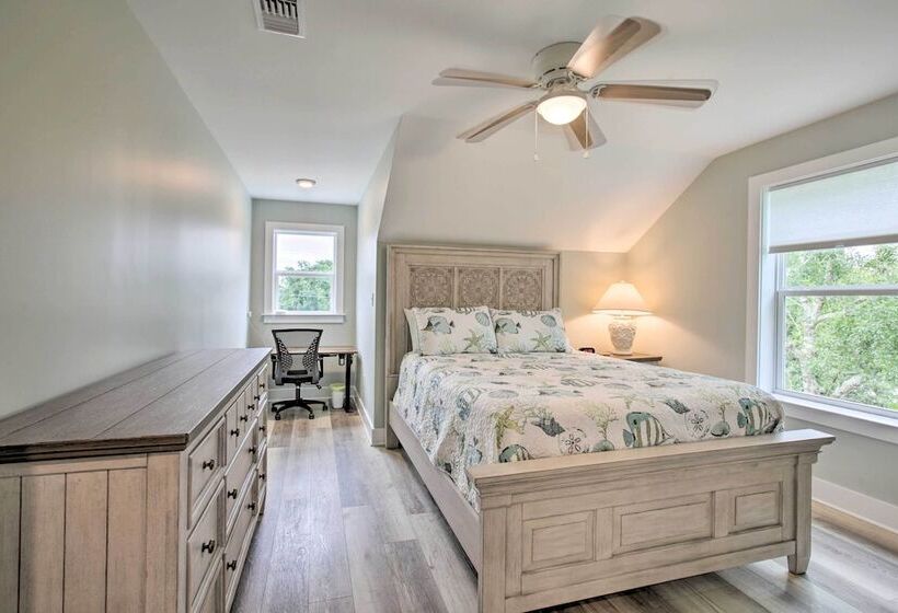 Modern Waveland Home W/ Deck, Walk To Beach!