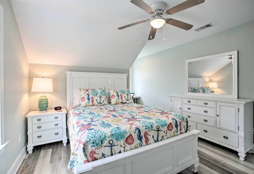 Modern Waveland Home W/ Deck, Walk To Beach!