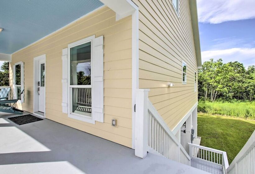 Modern Waveland Home W/ Deck, Walk To Beach!