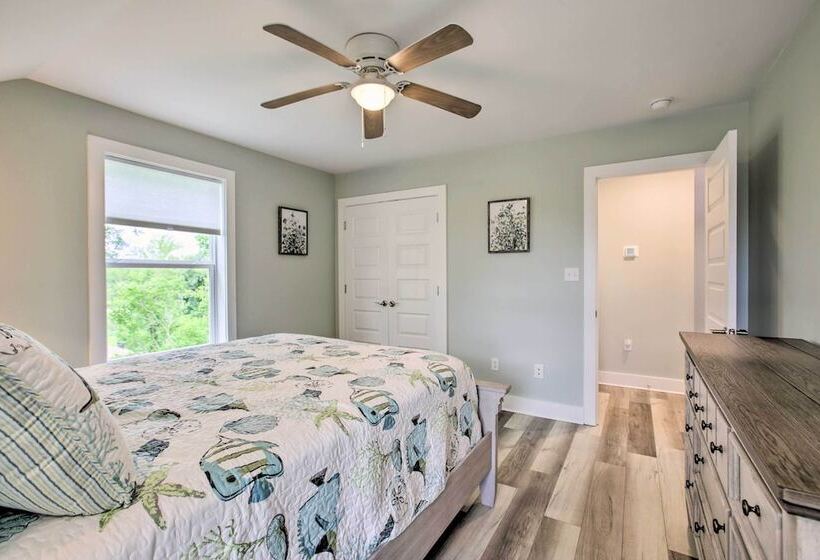 Modern Waveland Home W/ Deck, Walk To Beach!