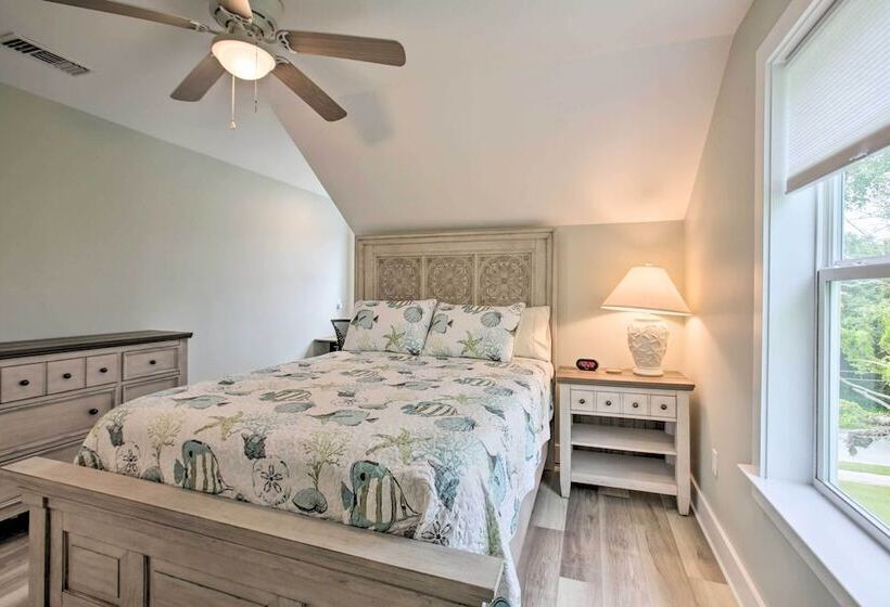 Modern Waveland Home W/ Deck, Walk To Beach!