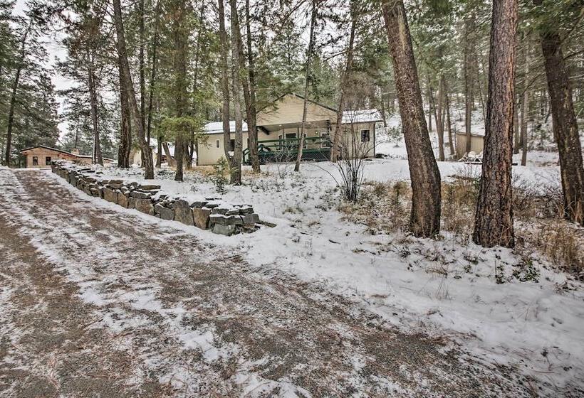 Montana Home On 5 Acres: Near Lake Koocanusa!