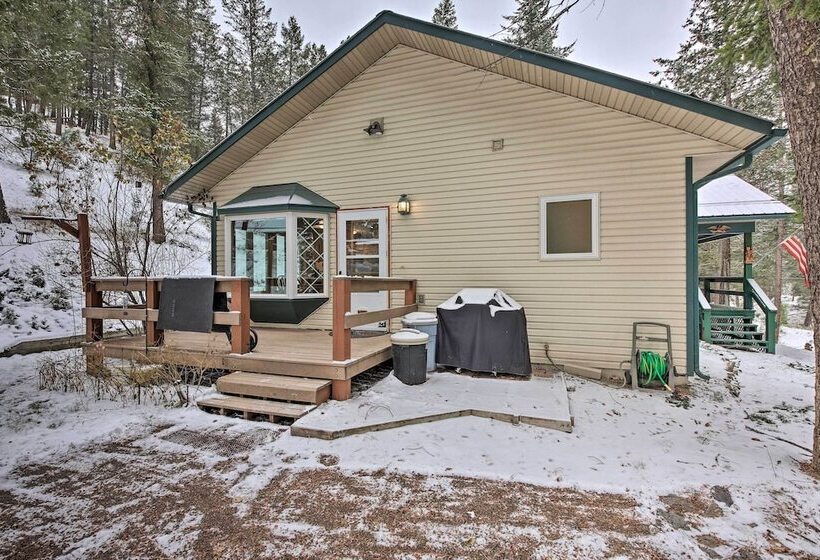 Montana Home On 5 Acres: Near Lake Koocanusa!