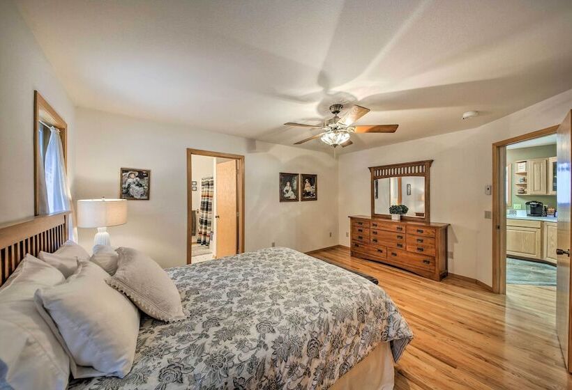 Montana Home On 5 Acres: Near Lake Koocanusa!