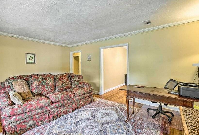 Montgomery Home W/ Porch In Prime Location!