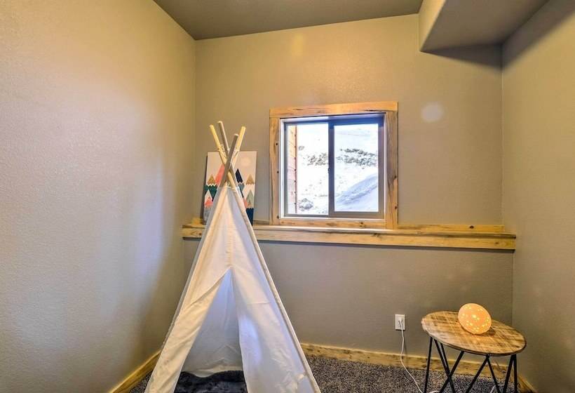 Mountainside Fairplay Cabin W/ Game Room & Sauna!