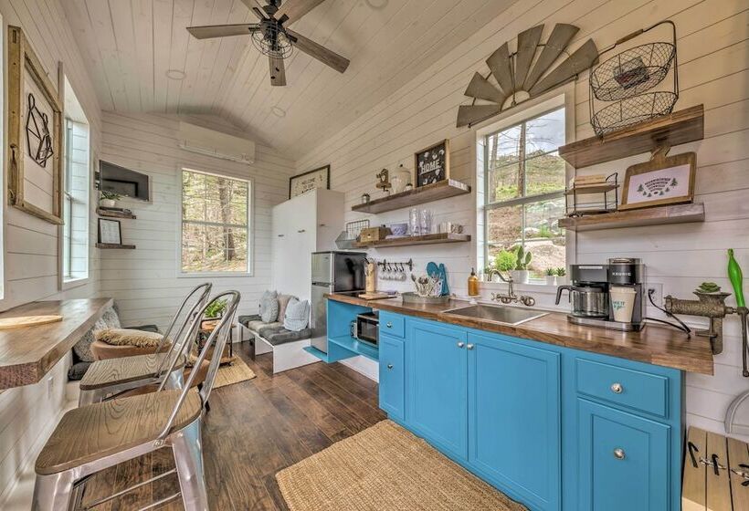 14 Mi To Ski Apache: Mountaintop Cabin W/ View