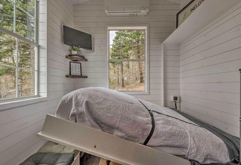 14 Mi To Ski Apache: Mountaintop Cabin W/ View