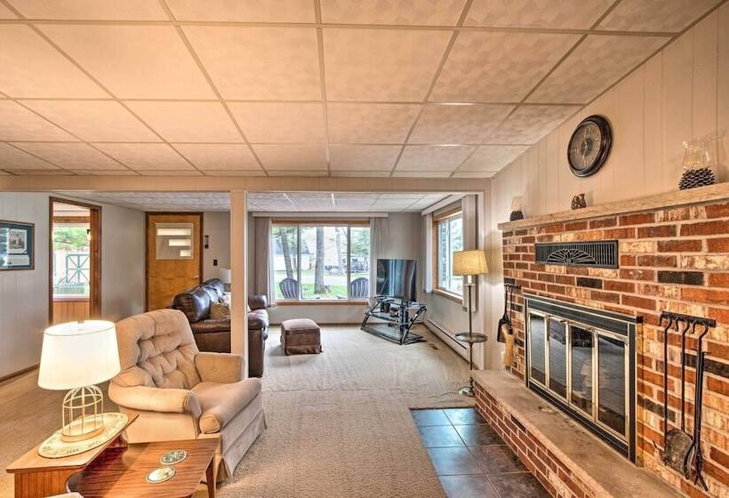 National City Cottage W/ Patio, Steps To Lake!