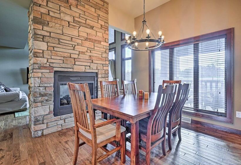 Northern Bay Resort Home   Half Mi To Lake!