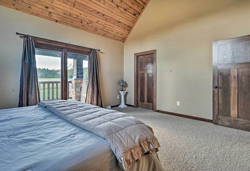 Northern Bay Resort Home   Half Mi To Lake!