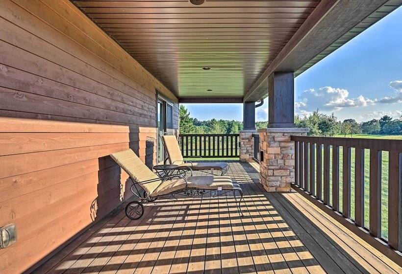 Northern Bay Resort Home   Half Mi To Lake!