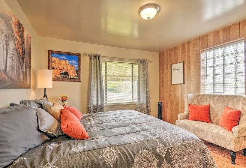 Panguitch Home W/ Patio ~ 24 Mi To Bryce Canyon