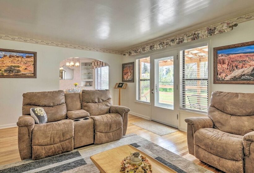 Panguitch Home W/ Patio ~ 24 Mi To Bryce Canyon