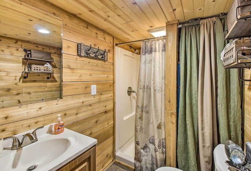 Peaceful Pet Friendly Franklin Cottage On 15 Acres