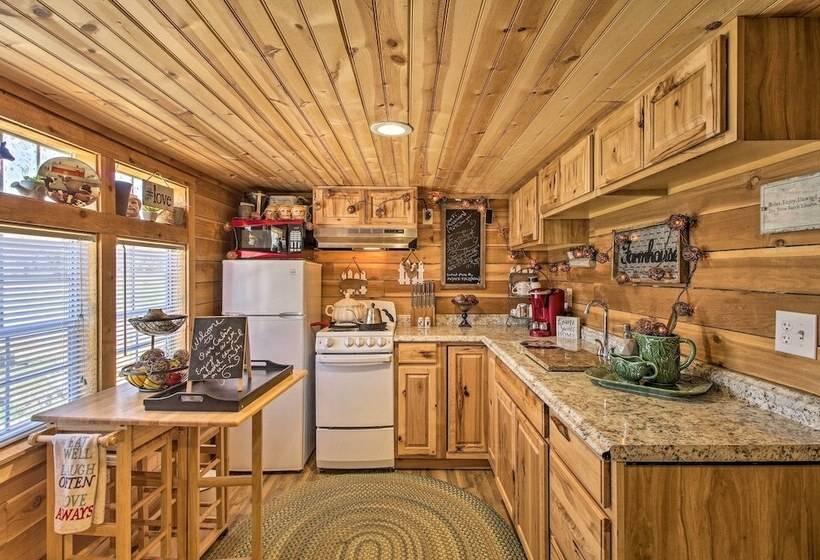 Peaceful Pet Friendly Franklin Cottage On 15 Acres