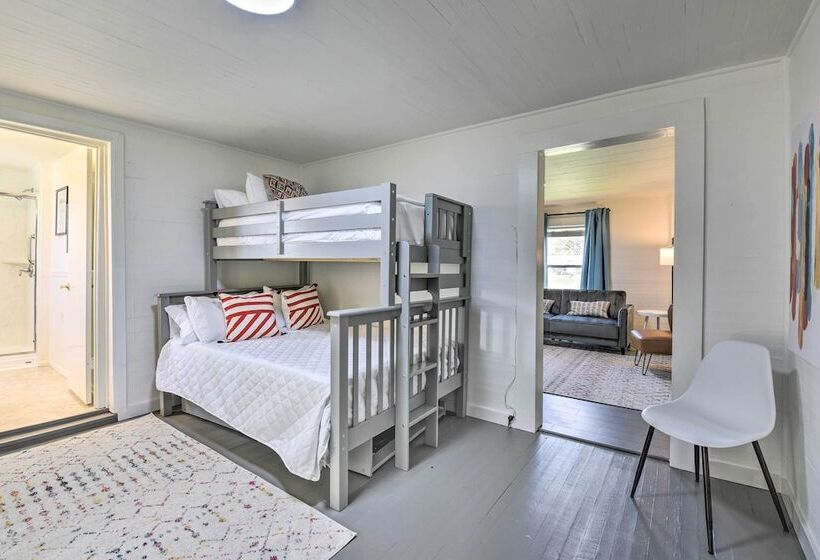 Peaceful Southern Countryside Escape W/ Porch