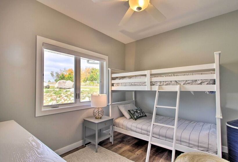 Pearl Lake Retreat W/ Dock & Stunning Views!