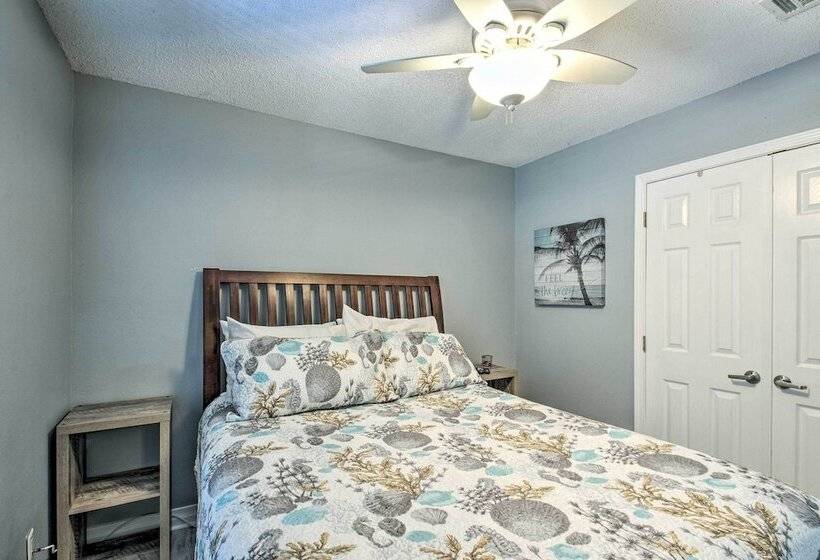 Pensacola Home   2 Blocks From Boat Launch!