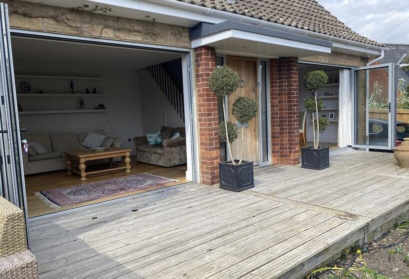 膳宿费 East Park Lodge