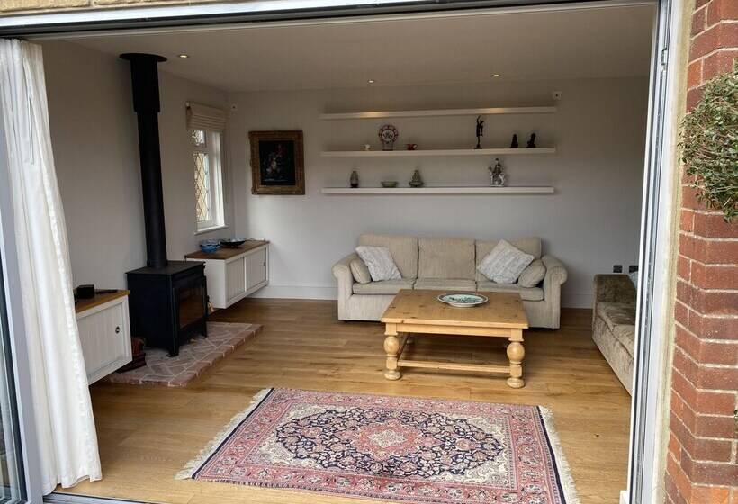 膳宿费 East Park Lodge