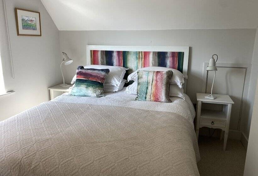 膳宿费 East Park Lodge