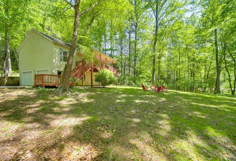 Pet Friendly Arden Retreat W/ Private Hot Tub