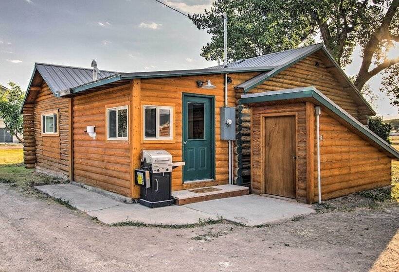 Pet Friendly Augusta Cabin   Walk To Main Street!