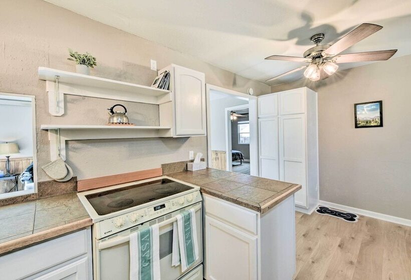 Pet Friendly Home Near Downtown Buena Vista!