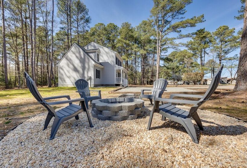 Pet Friendly Home: Spacious Yard + Community Perks