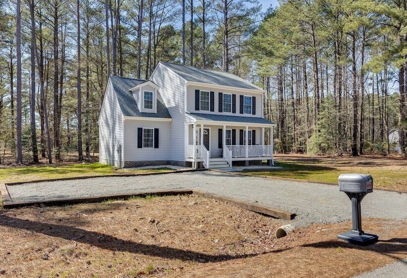 Pet Friendly Home: Spacious Yard + Community Perks