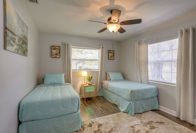 Pet Friendly Largo Escape W/ Fire Pit!