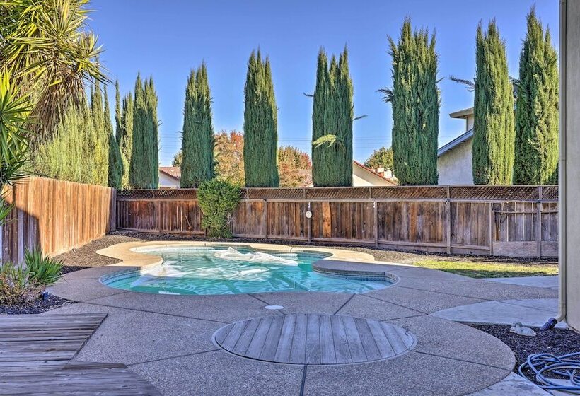 Modesto Home W/ Deck   2 Mi To Vintage Faire Mall