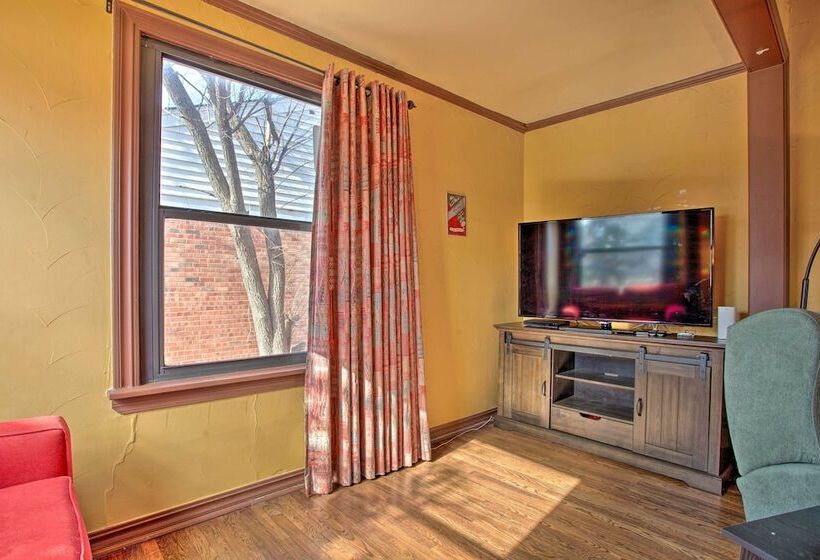 Pet Friendly Okc Home W/ Yard ~ 5 Mi To Dtwn!