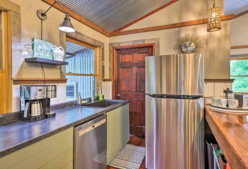 Pet Friendly Outdoor Paradise W/ Grill, Decks