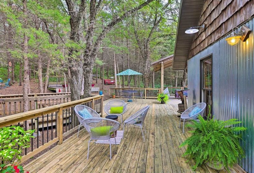 Pet Friendly Outdoor Paradise W/ Grill, Decks