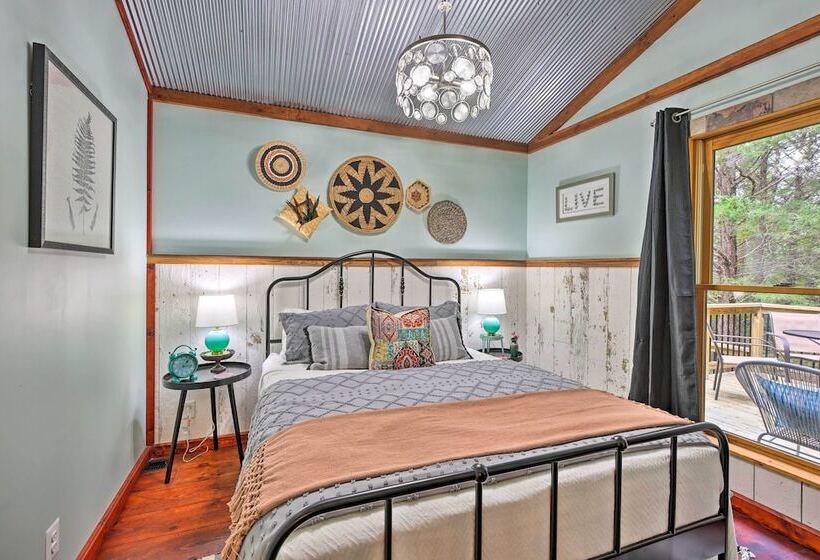 Pet Friendly Outdoor Paradise W/ Grill, Decks