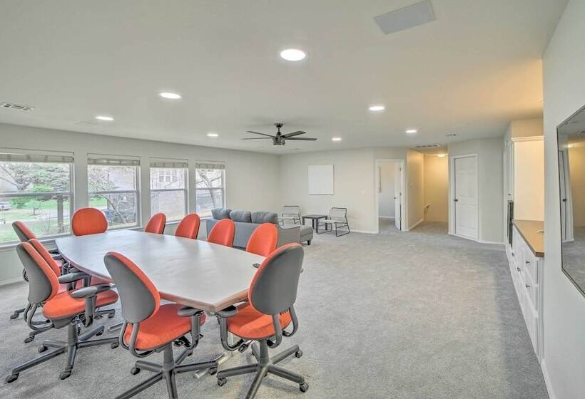 Pet Friendly Tulsa Escape W/ Private Hot Tub!