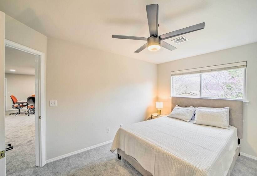 Pet Friendly Tulsa Escape W/ Private Hot Tub!