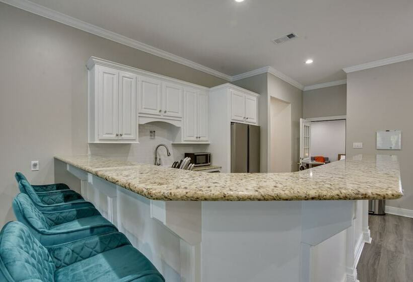 Pet Friendly Home Near Chappapeela Sports Park!