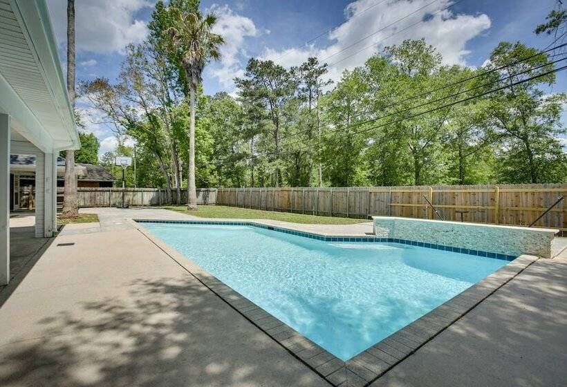 Pet Friendly Home Near Chappapeela Sports Park!