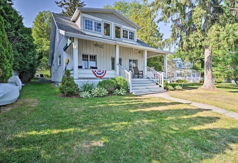 Waterfront Petoskey Cottage W/ Deck + Grill!