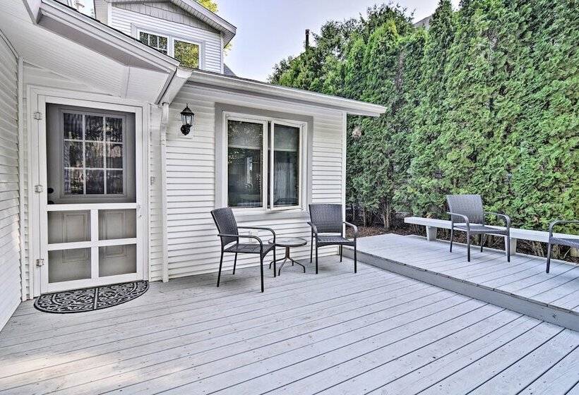 Waterfront Petoskey Cottage W/ Deck + Grill!