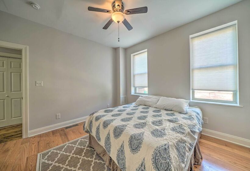 Pittsburgh Row Home: Steps To Stadiums & Dtwn!